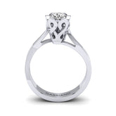 Gabriano Rebecca 6 tırnaklı tektaş yüzük; GIA-HRD sertifikalı yuvarlak pırlanta ve beyaz altın montürün yandan görünüşü